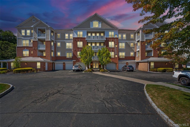 Photo of Listing #917650