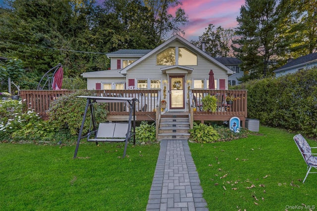 97 W Lakeshore Drive, Carmel