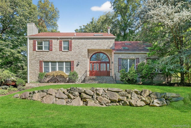 23 Chester Court, Cortlandt Manor