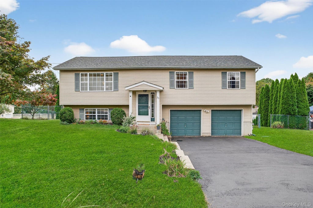 23 Macintosh Drive, Middletown