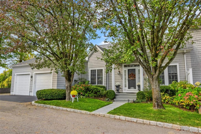 26 Club Court, Pleasantville