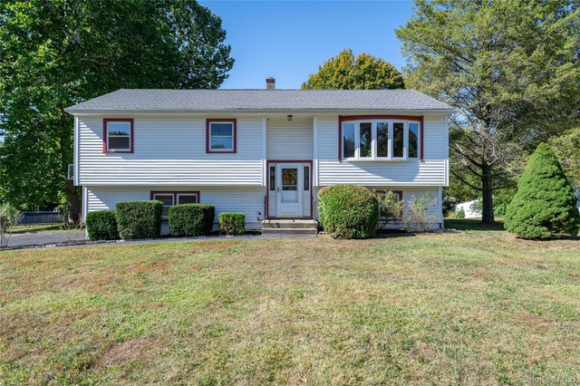 53 Friendly Road, Mahopac