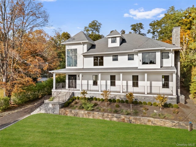 22 Whippoorwill Road E, Armonk