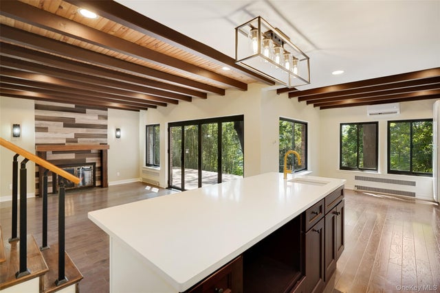 27 Hardscrabble Road, Briarcliff Manor