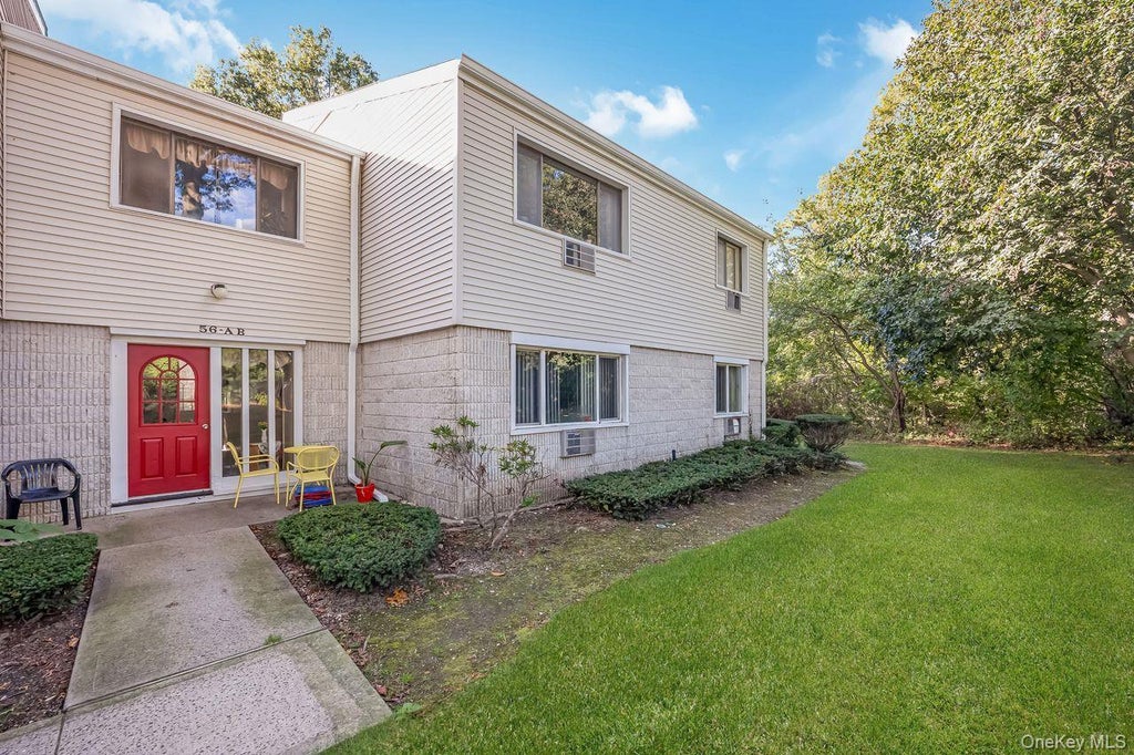56 Richmond Boulevard # 2b, Ronkonkoma