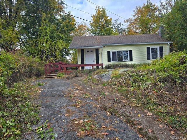 53 Eastwood Road, Brewster