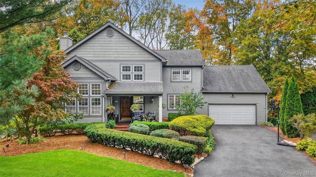 16 Nottingham Way, Mahopac