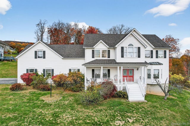 8 Alloway Crescent, Highland Mills