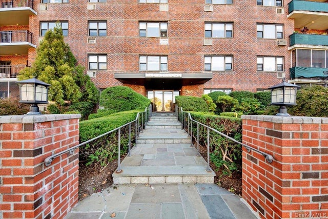 266 Pelham Road # 5h, New Rochelle