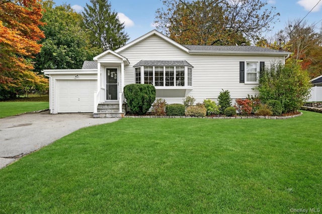 1936 Longvue Street, Yorktown Heights