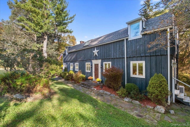 Photo of Listing #925623