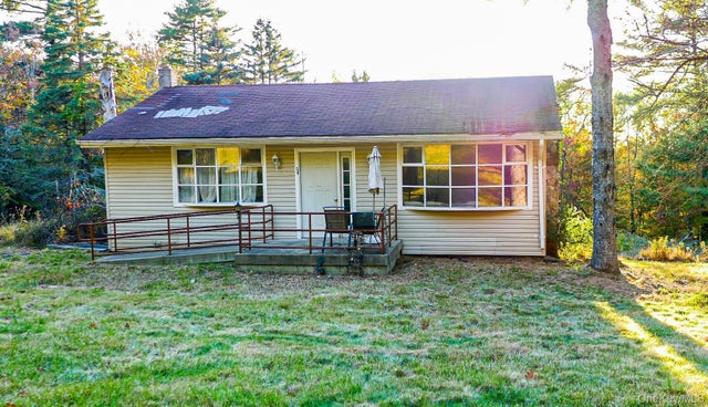 94 Mount Meenagha Road, Ellenville