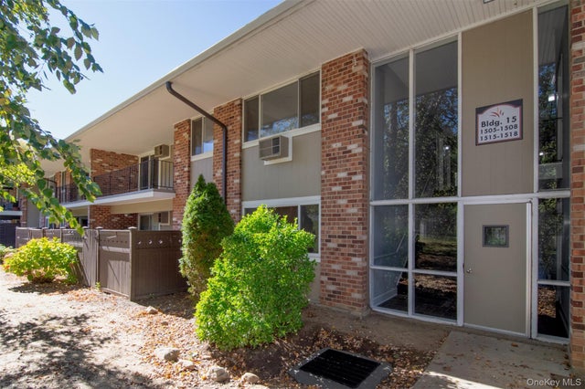 1516 Old Country Road, Elmsford