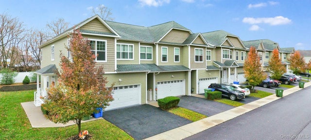 17 Magnolia Park Road, Middletown