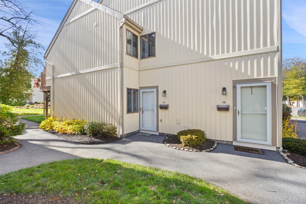 9c 9 Kings Court # C, Mohegan Lake