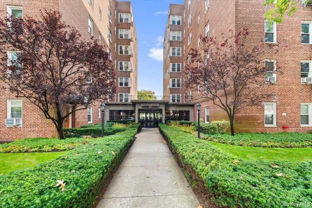 625 Gramatan Avenue # 4r, Mount Vernon