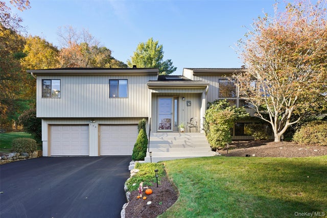 170 Arbor Crest, Somers