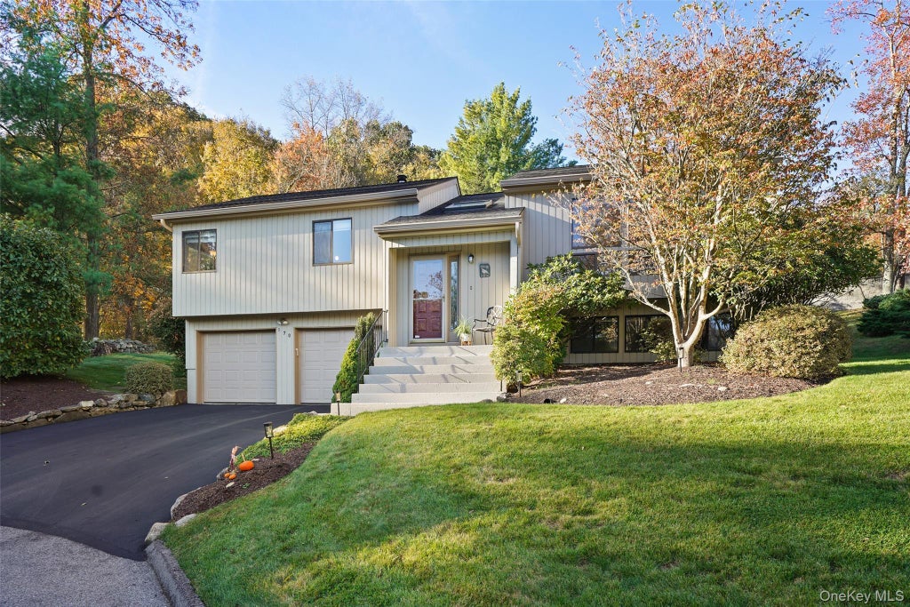 170 Arbor Crest, Somers