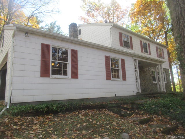 77 Brothers Road, Wappingers Falls