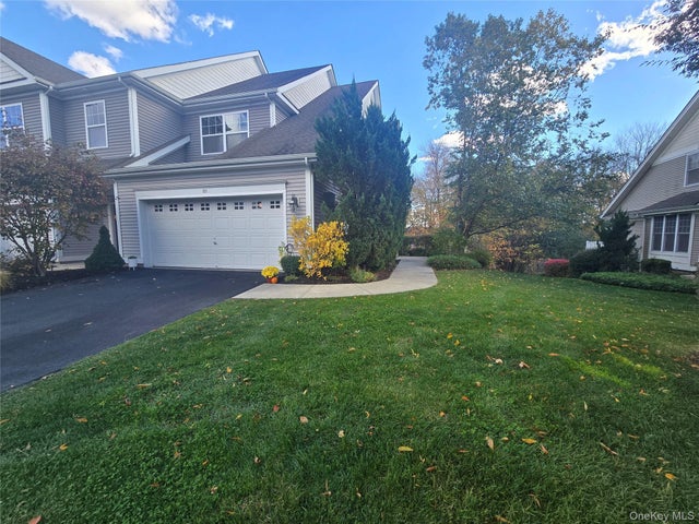 80 Fairways Drive, Middletown