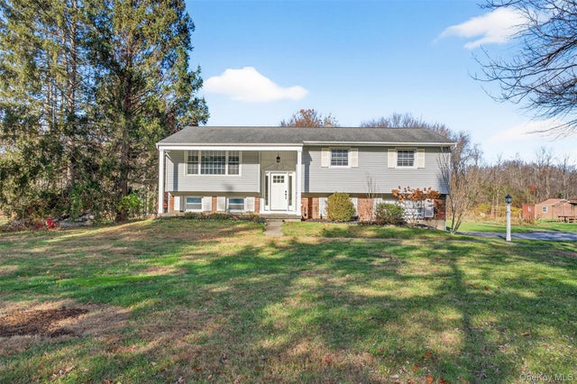 26 Miller Drive, Hopewell Junction