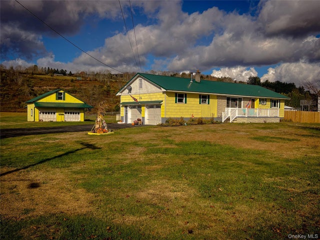 5076 State Route 52, Jeffersonville