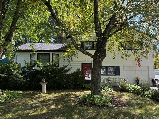 2 Cedar Lane, Saugerties