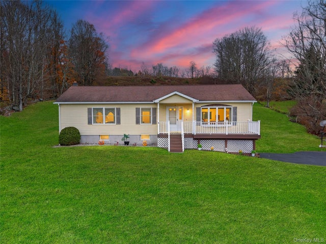 812 County Road 95, North Branch