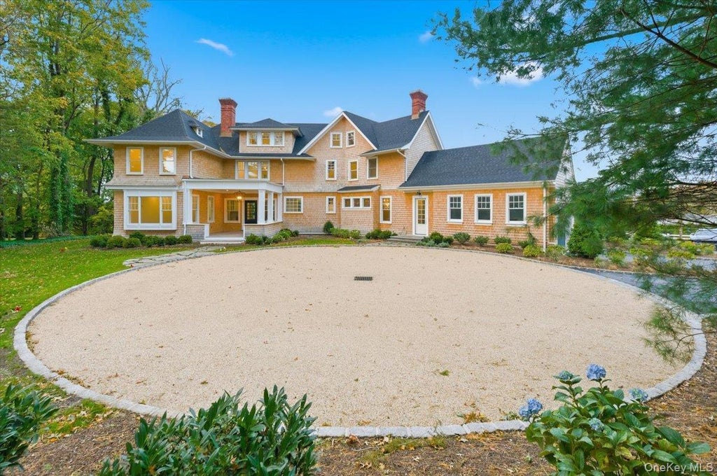 43 Soundview Drive, Huntington Bay