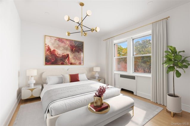 Photo of Listing #930138