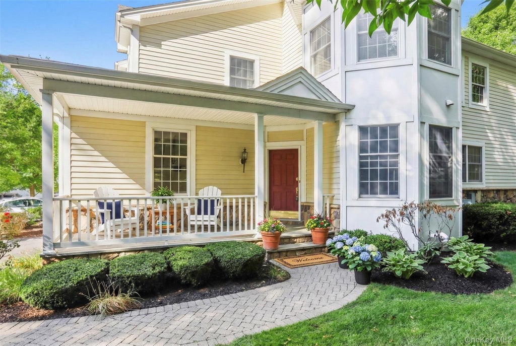 2 Merion Court, Cortlandt Manor