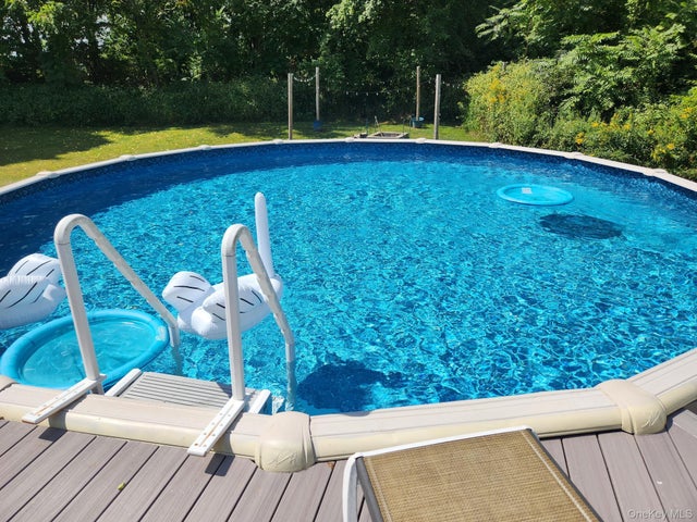 387 Cornwall Hill Road, Patterson