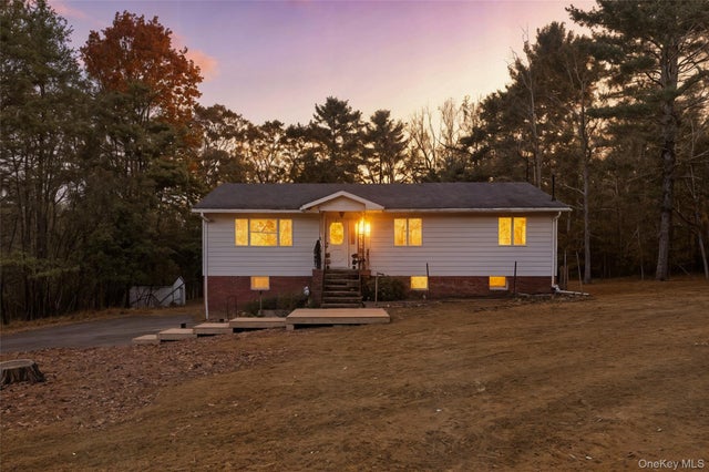 502 White Road, Glen Spey