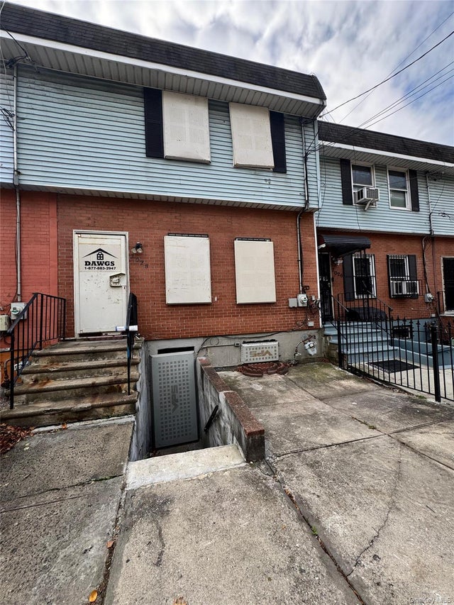 Photo of Listing #931591