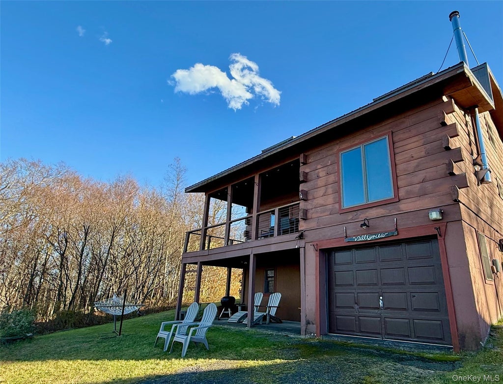 670 Marys Way, Walton