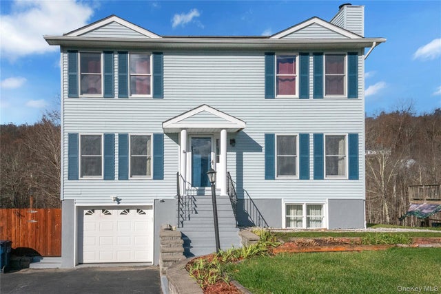 Photo of Listing #931753