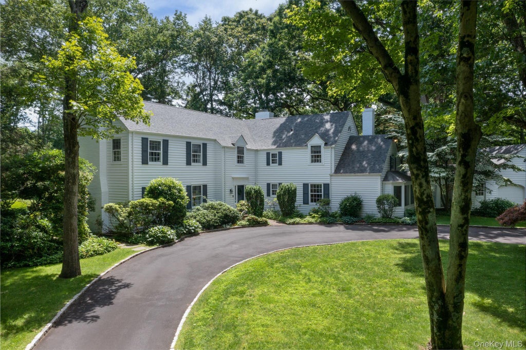 342 Woodbury Road, Cold Spring Harbor