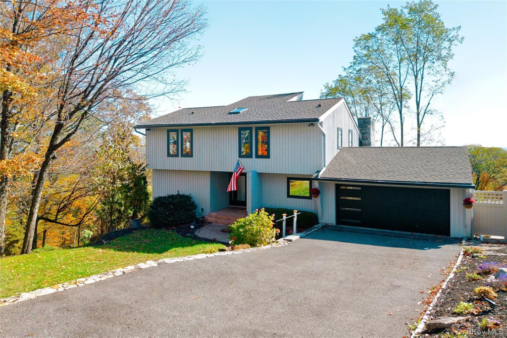 26 Summit Circle Drive, Mahopac