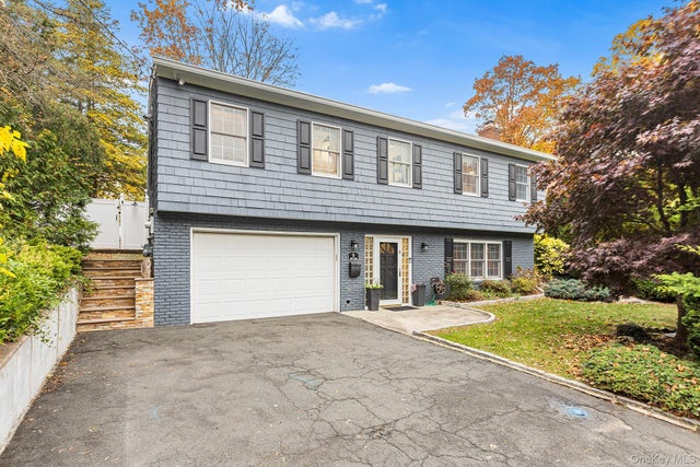 9 Lewis Avenue, Hartsdale