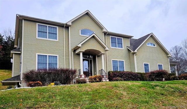 225 Kings Highway, Warwick