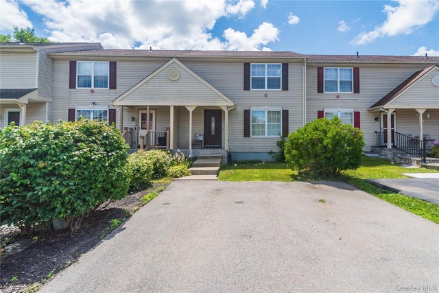 36 Marian Court, Warwick