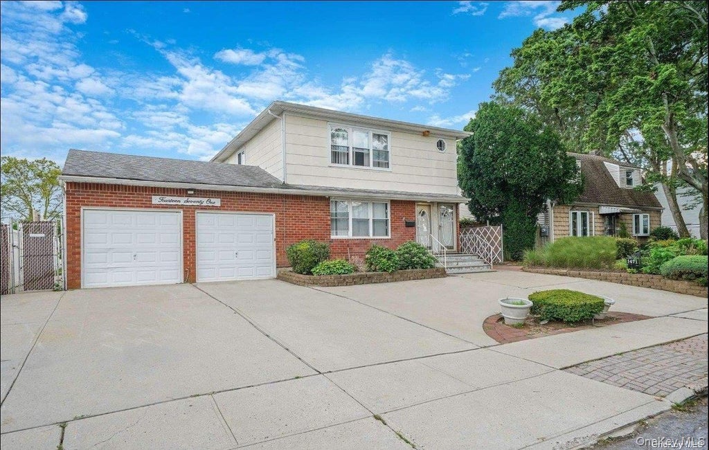 1471 Rosser Avenue, Elmont