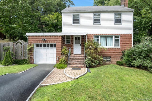 25 Fenwick Road, Hastings-on-Hudson