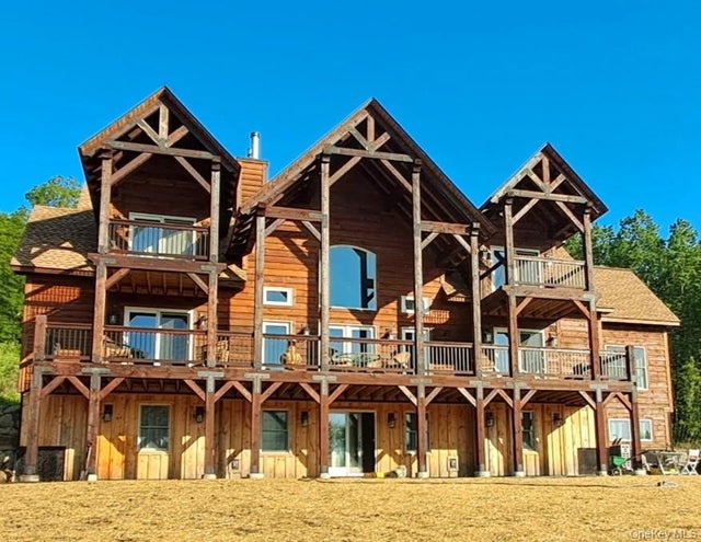 535 County Route 22, Middletown