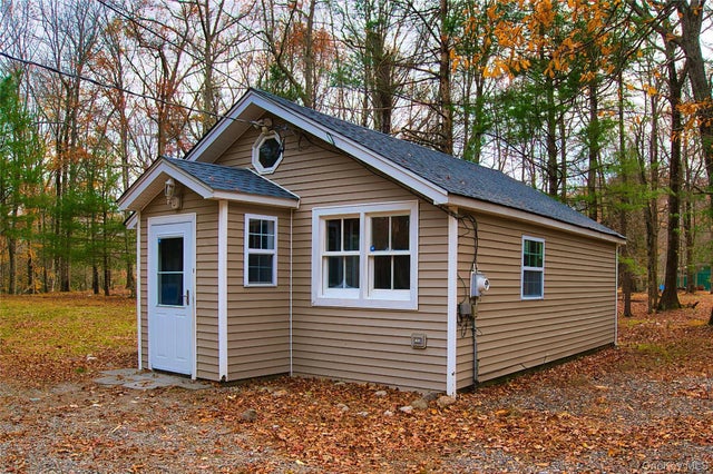 478 Wolf Lake Road, Rock Hill