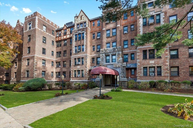 23 Old Mamaroneck Road # 1a, White Plains