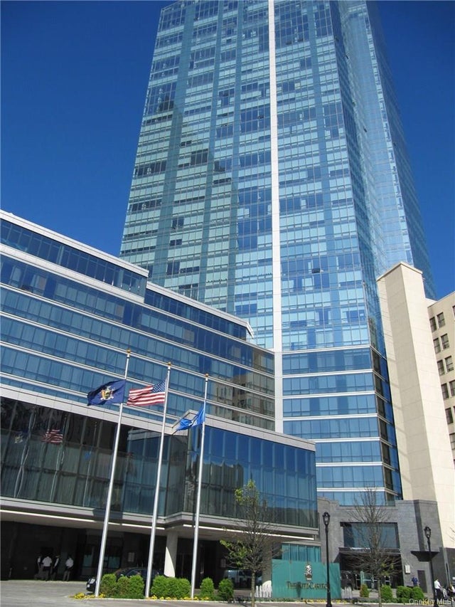 1 Renaissance Square # 11g, White Plains