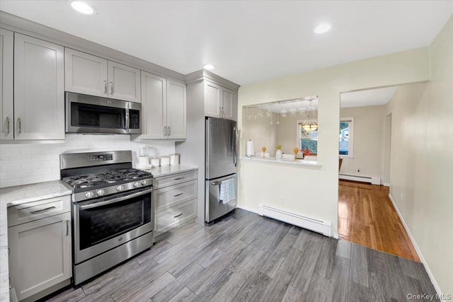 37 Aka 39 Deshon Avenue, Bronxville