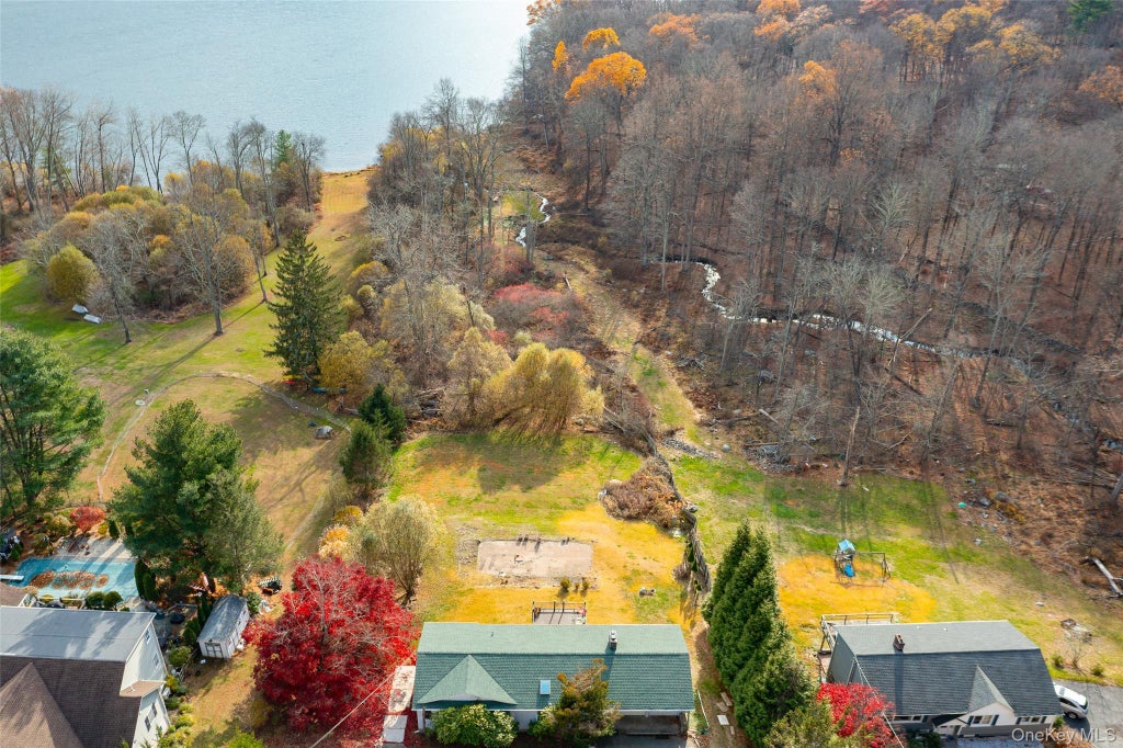 21 N Gate Road, Carmel