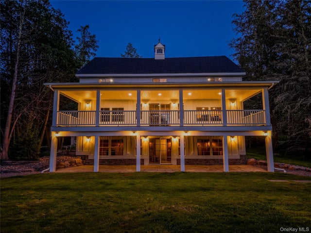 2489 Ny-42, Forestburgh